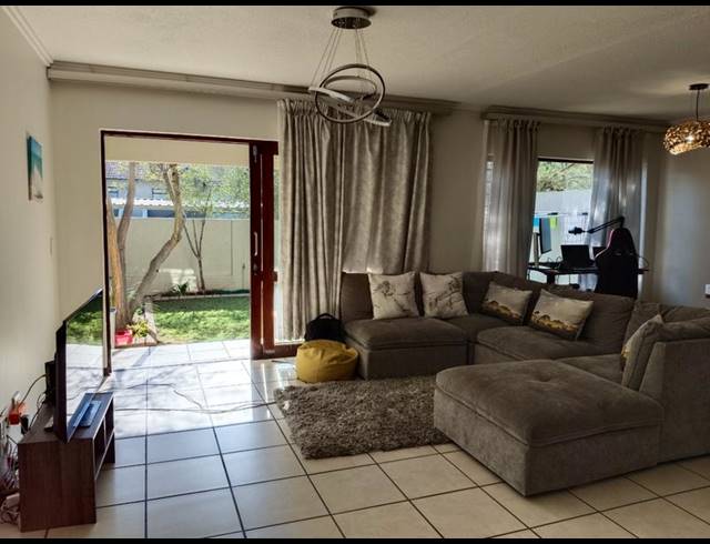 2 BEDROOM APARTMENT FOR SALE IN BROADACRES